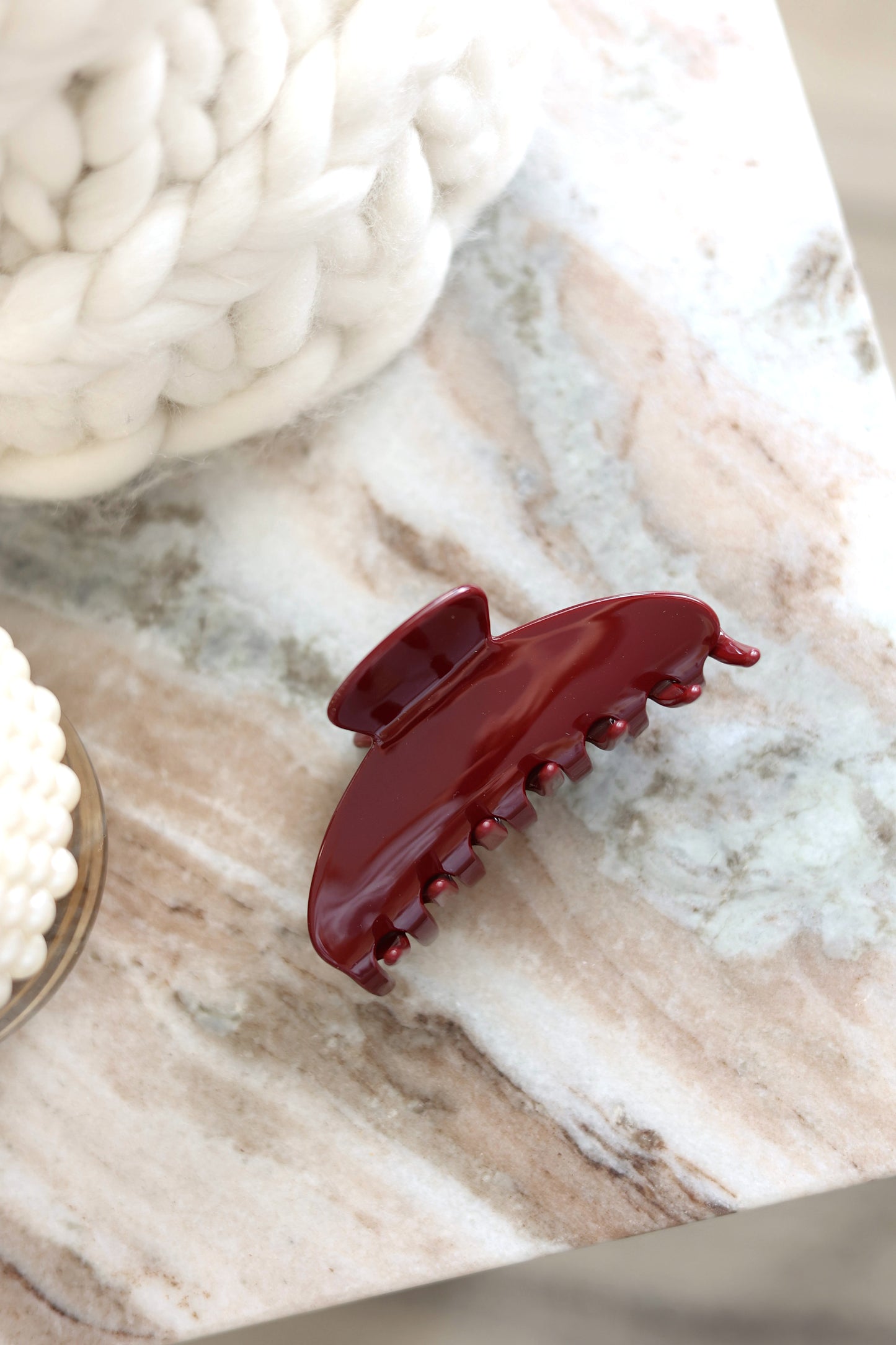 Merry Maroon Clawclip