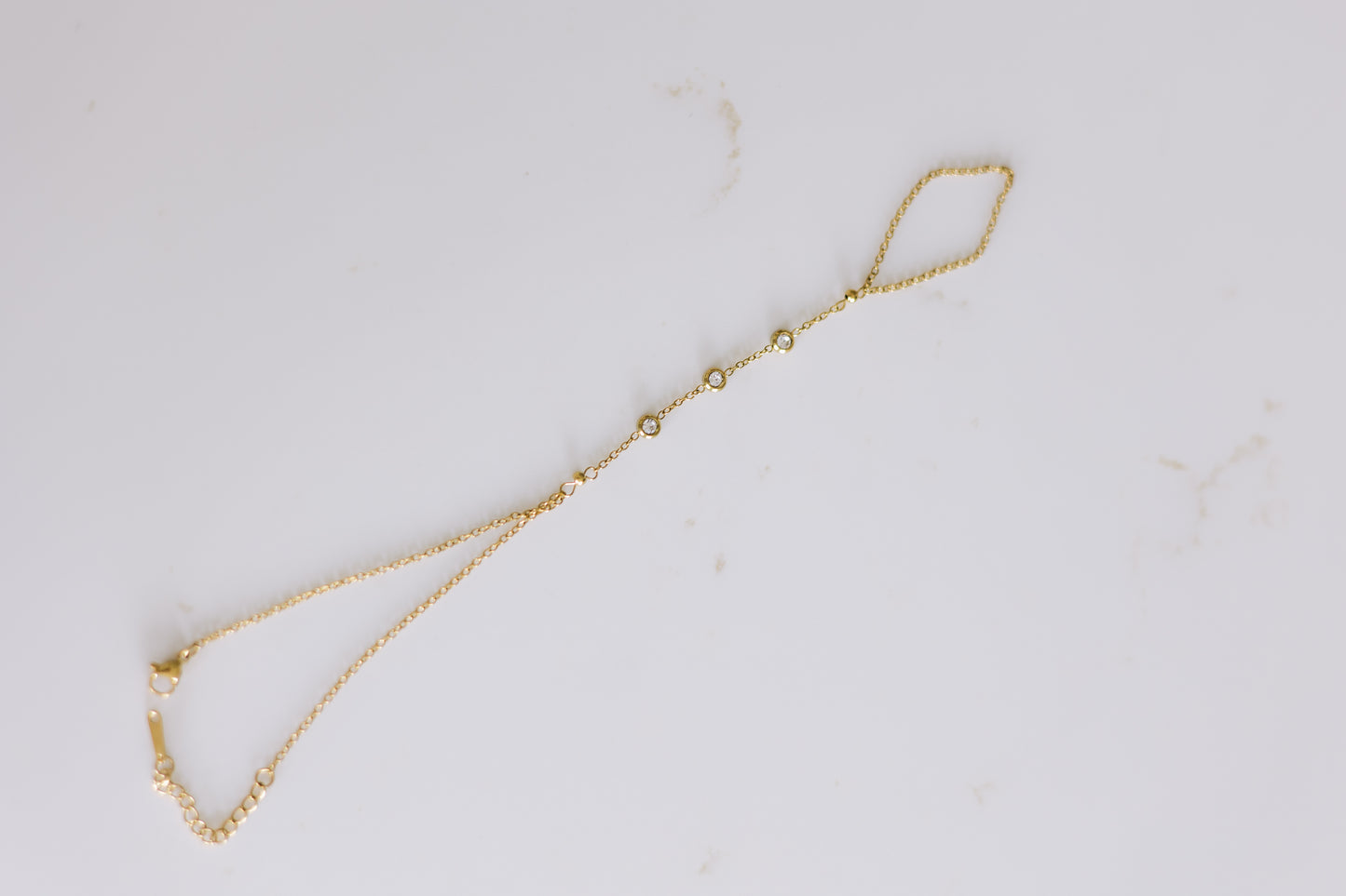 Cleo Handchain